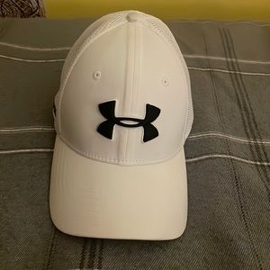 Under Armour golf hat. White and black color way.